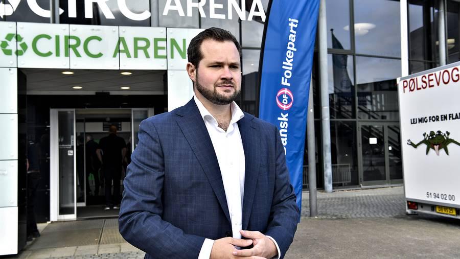 DF profile joins mysterious tax shelter event in Malaysia - A quite exclusive conference on strange investments and tax planning was visited by the Danish People's Party's EU parliamentarian, Anders Vistisen. Experts raise eyebrows, while the politician himself calls for calm