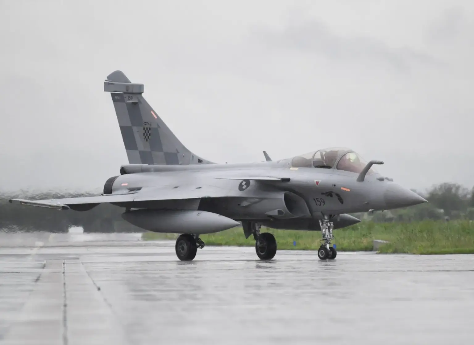 Rafale or Mirage: Zelensky Announces Historic Agreement with France