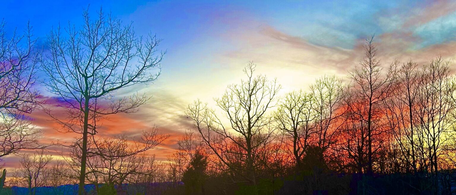 Tonight’s angel wings sunset from Pinnacle Mountain (just southwest of Hendersonville NC)
