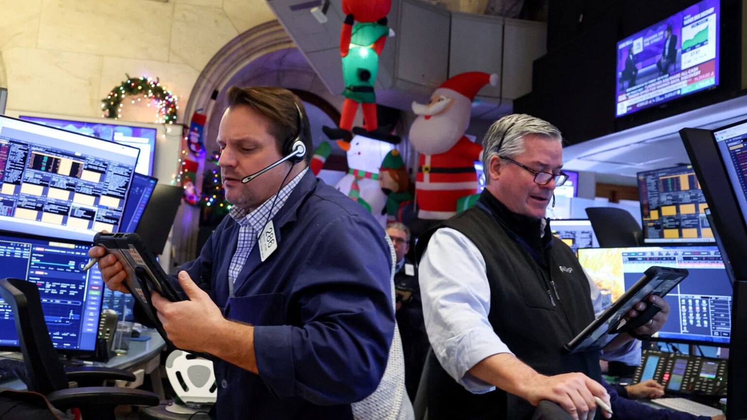 Stock market today: Live updates