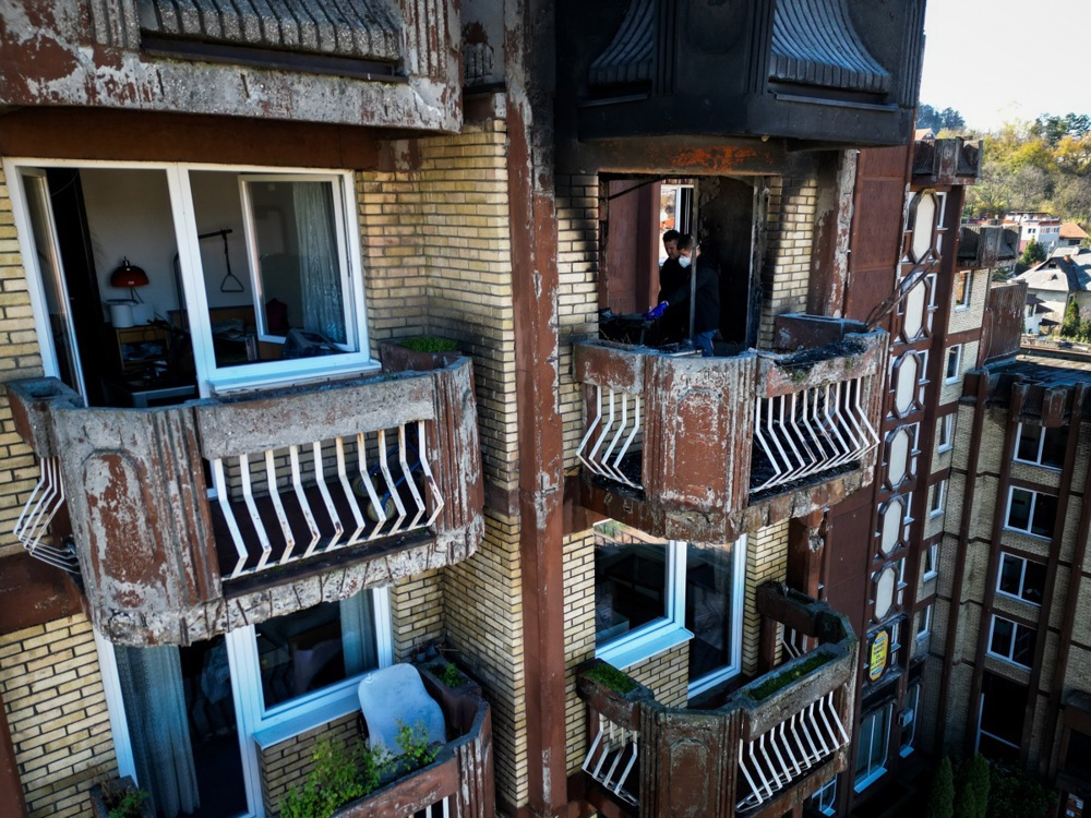 Bosnia Arrests Two Over Deadly Fire at Elderly Care Home