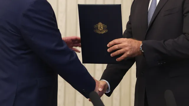 Bulgaria Starts Government Formation Process as President Radev Opens Consultations