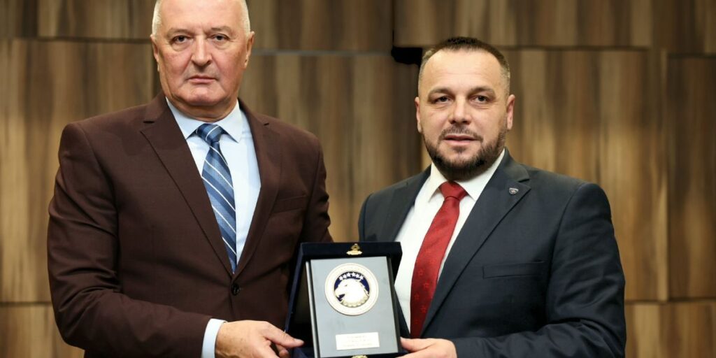 Strengthening regional alliances, Kosovo and Bosnia talk about military cooperation