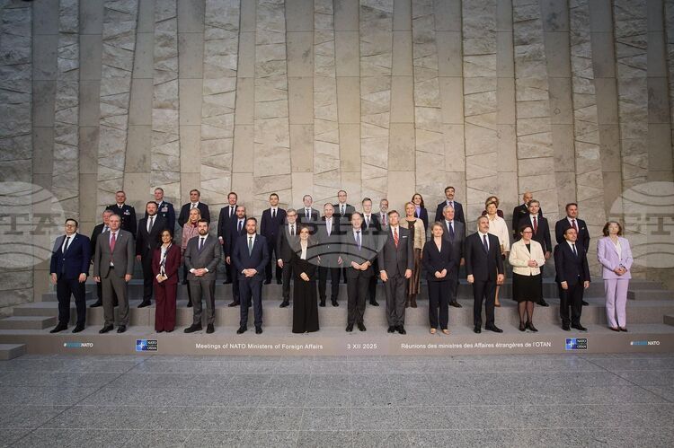 At NATO Meeting, Foreign Minister Georgiev Pledges Bulgaria's Continued Commitment to Support for Ukraine
