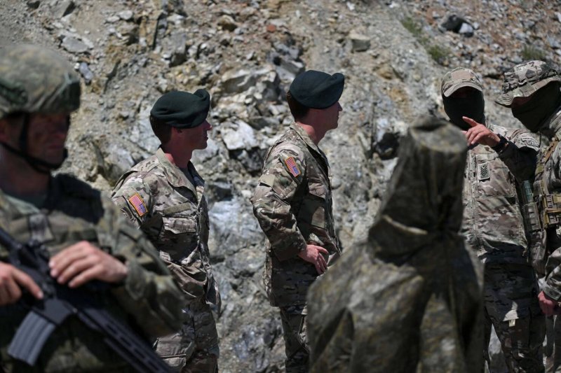 Kosovo begins taking U.S. deportees from other countries