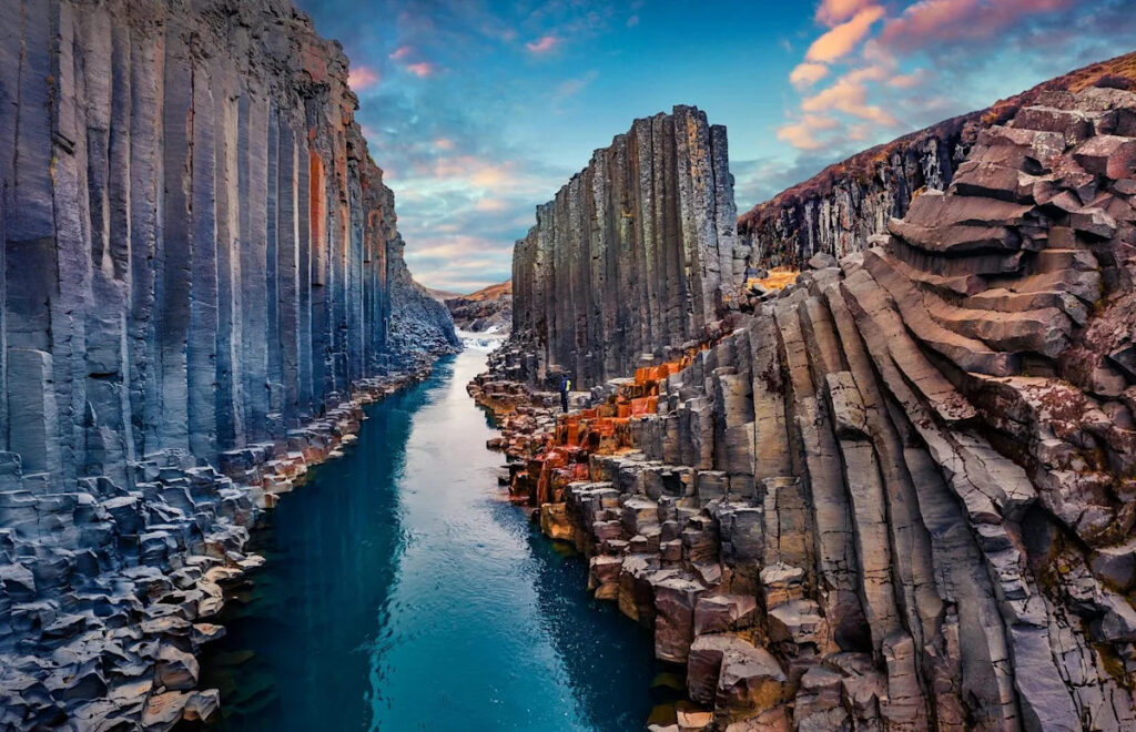 Iceland’s absolute best sights to add to your travel wish list Iceland's absolute best sights to add to your travel wish list