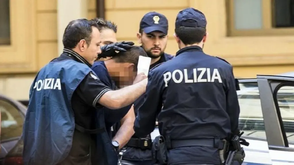 Blow to drug business: 384 people detained and 1.5 tons of drugs seized in Italy during a large-scale operation
