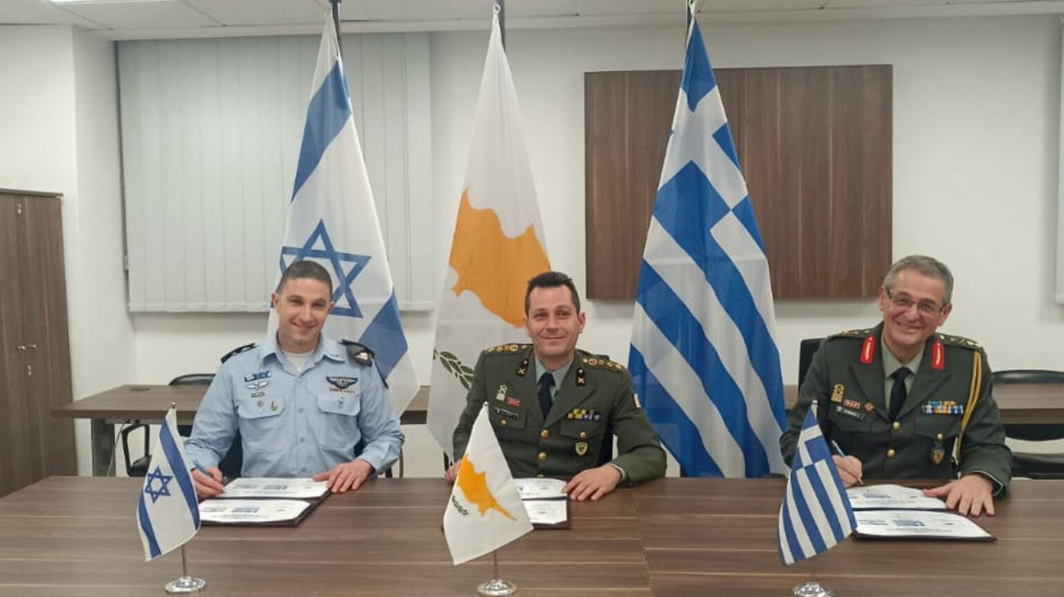 Israel, Greece, Cyprus Deepen Defense Ties Amid Rising Tensions With Türkiye