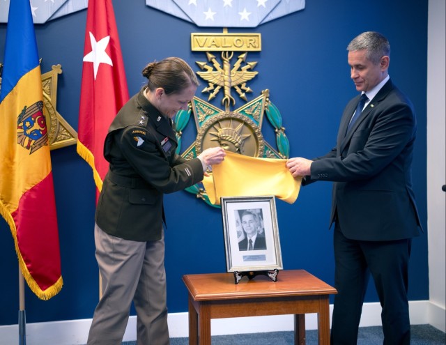 CGSC International Hall of Fame Induction Ceremony for Moldovan Minister of Defence