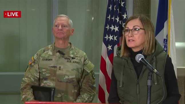 Gov. Reynolds, Iowa National Guard leader confirm two Iowans killed in Syria Gov. Reynolds, Iowa National Guard leader confirm two Iowans killed in Syria