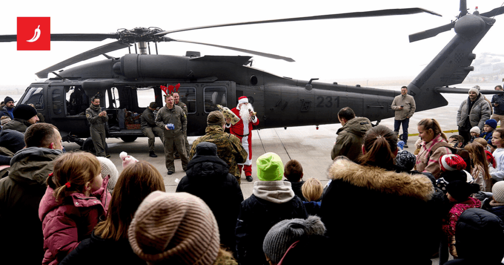 Santa Claus landed in the Lučko barracks with a Black Hawk and cheered up the children