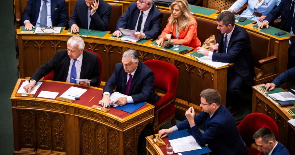 Hungary: Orbán Government Withdraws from ICC