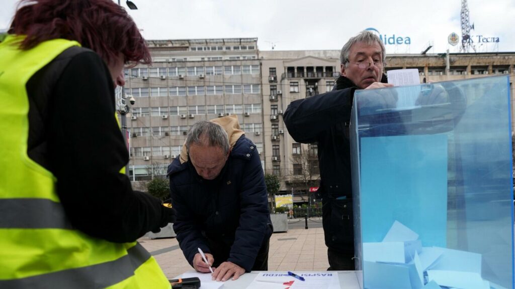 Protesting students in Serbia urge support for early election they hope will oust Vucic