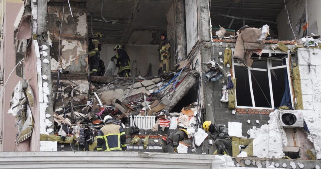 Zelenskyy to seek security guarantees from Trump as he heads to talks in Florida