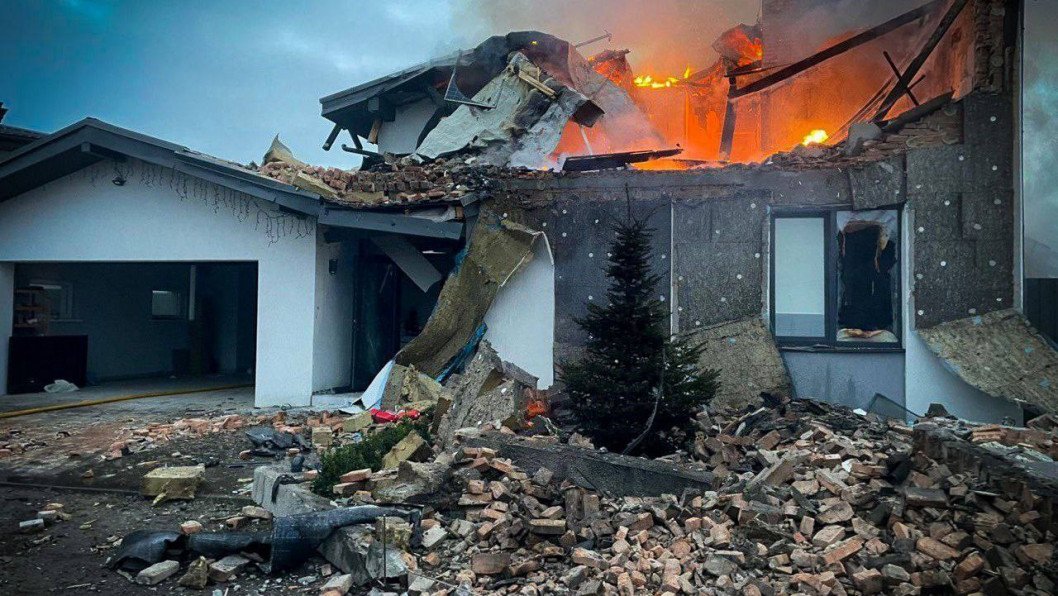 Ahead of Christmas, Massive Russian Overnight Strikes Leave Dead in Kyiv and Across Ukraine