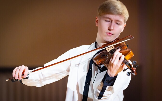 Estonian violinist Hans Christian Aavik named 2025 Musician of the Year | News