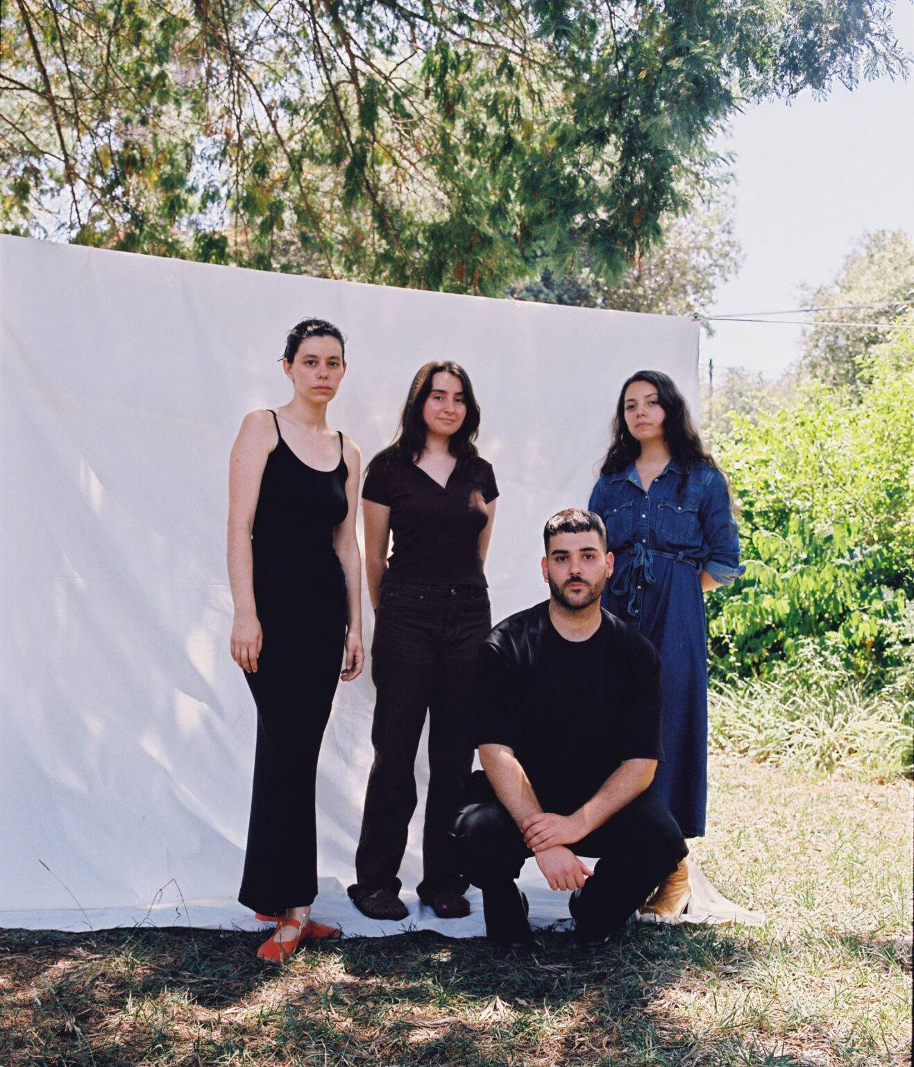 Hello people! Mourn, one of my favorite bands and in my opinion one of the best out there today, will do an AMA on r/independentspain on December 10. You are invited to stop by if you are interested!
