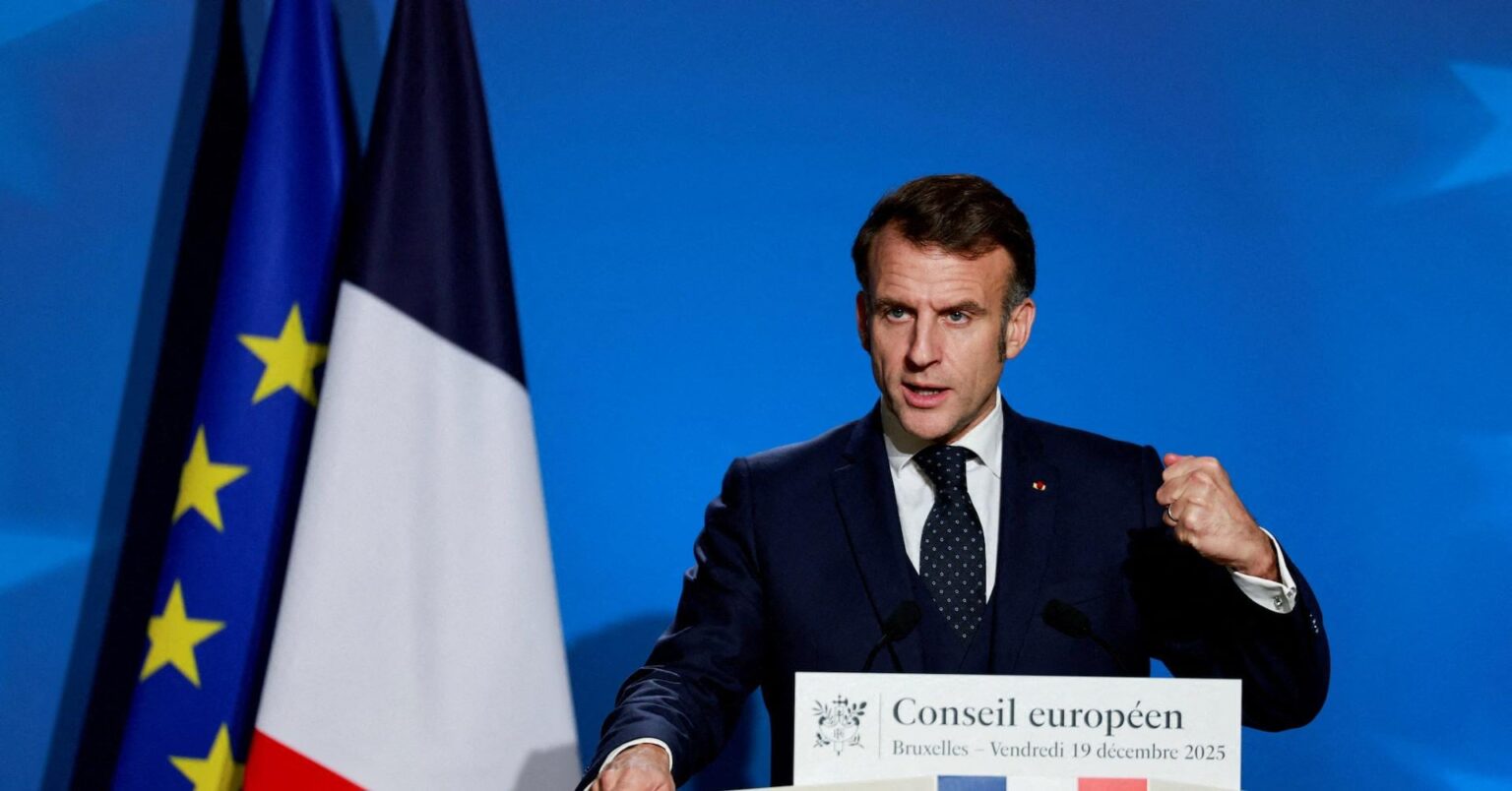 France aims to ban under-15s from social media from September 2026