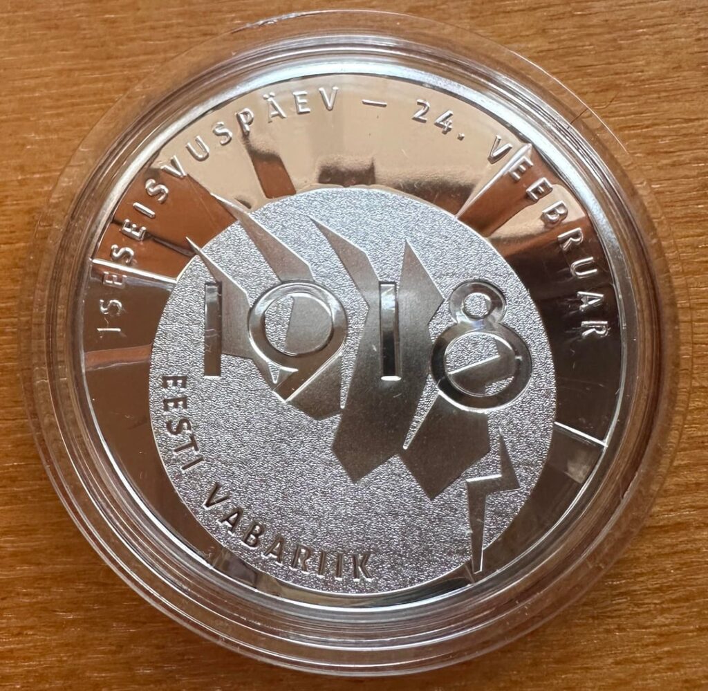 Hi can anyone share some wisdom on these coins?