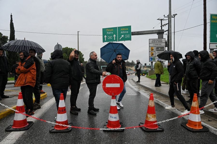 Farmers expand blockades across Greece over rising costs