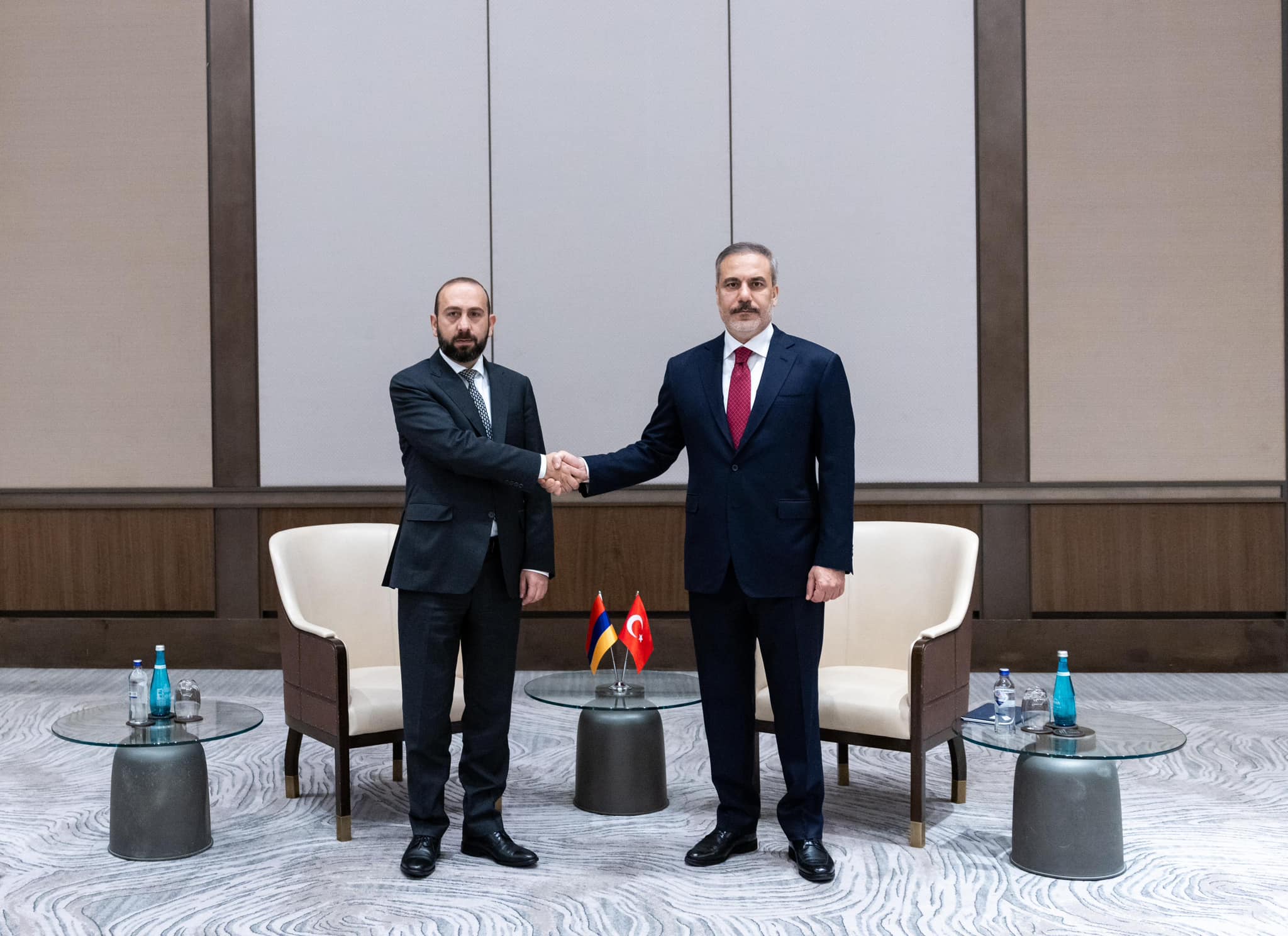 Mirzoyan and Fidan hold remote talks