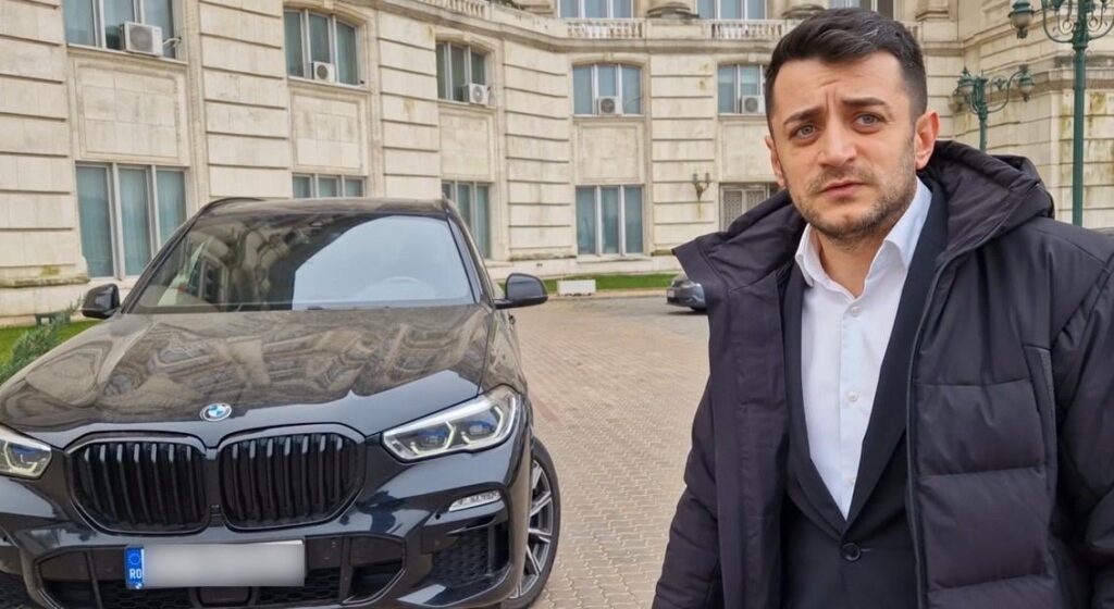 VIDEO Santa’s parking lot. The explanations of a deputy when he was caught in Parliament with a BMW X5 that does not appear in his wealth declaration – HotNews.ro VIDEO Santa's parking lot. The explanations of a deputy when he was caught in Parliament with a BMW X5 that does not appear in his wealth declaration - HotNews.ro