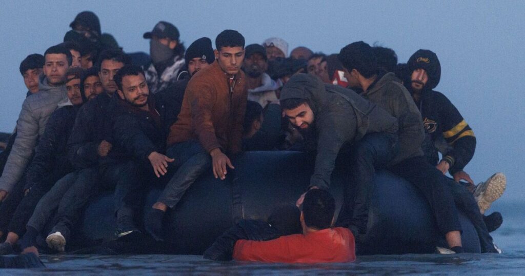 Migrants could be deported to 'new' country to end small boats crisis | UK | News