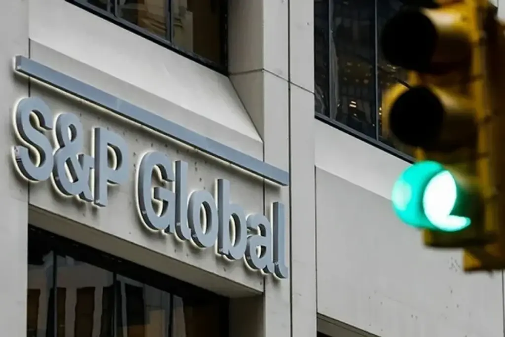 S&P Global revises outlook on Azerbaijan to positive