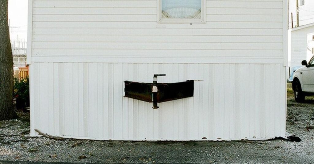 "Homesick" by Nicholas Shapiro Book Summary | Entertainment/Life