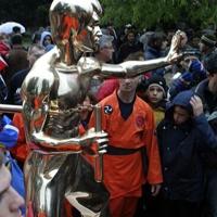 Stolen Bruce Lee statue 'returns' to Bosnia town | National