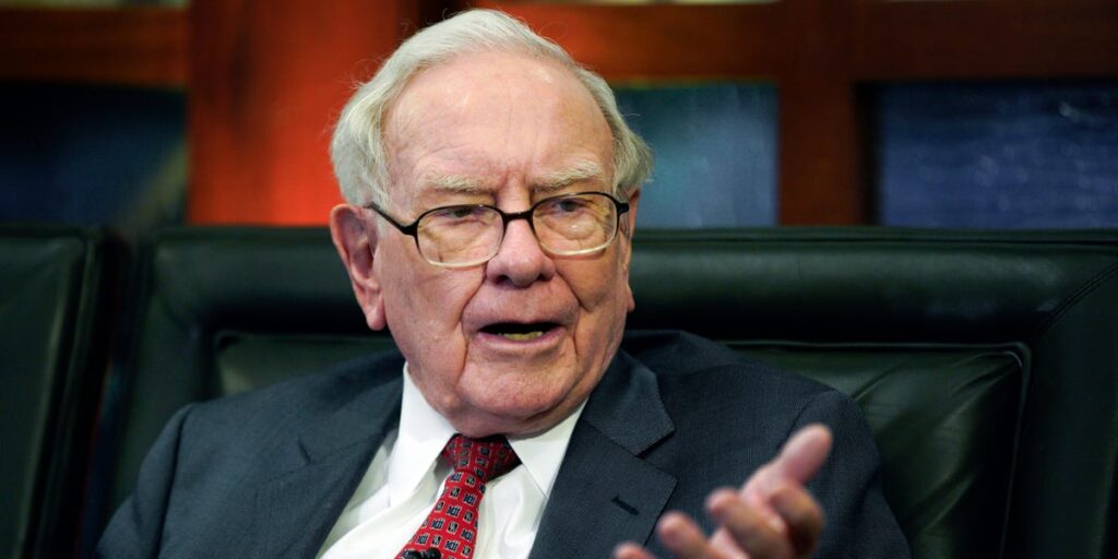 Warren Buffett's 2025: Memes, Letters, Retirement Bombshell