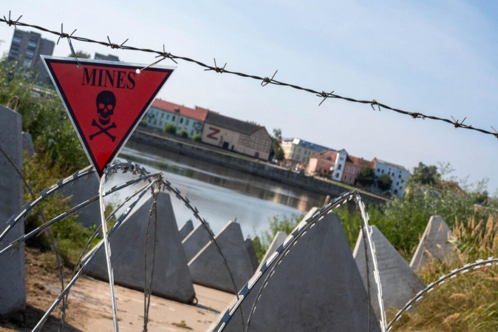 Lithuania preps bridges for demolition on Belarus, Russia borders