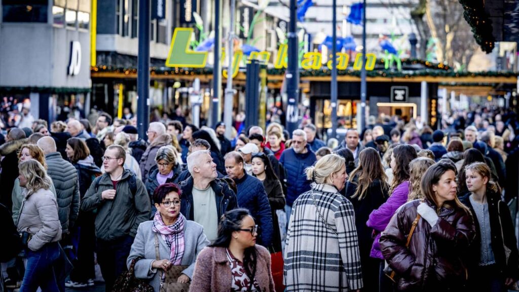 Households were able to spend more, mainly due to higher wages and benefits