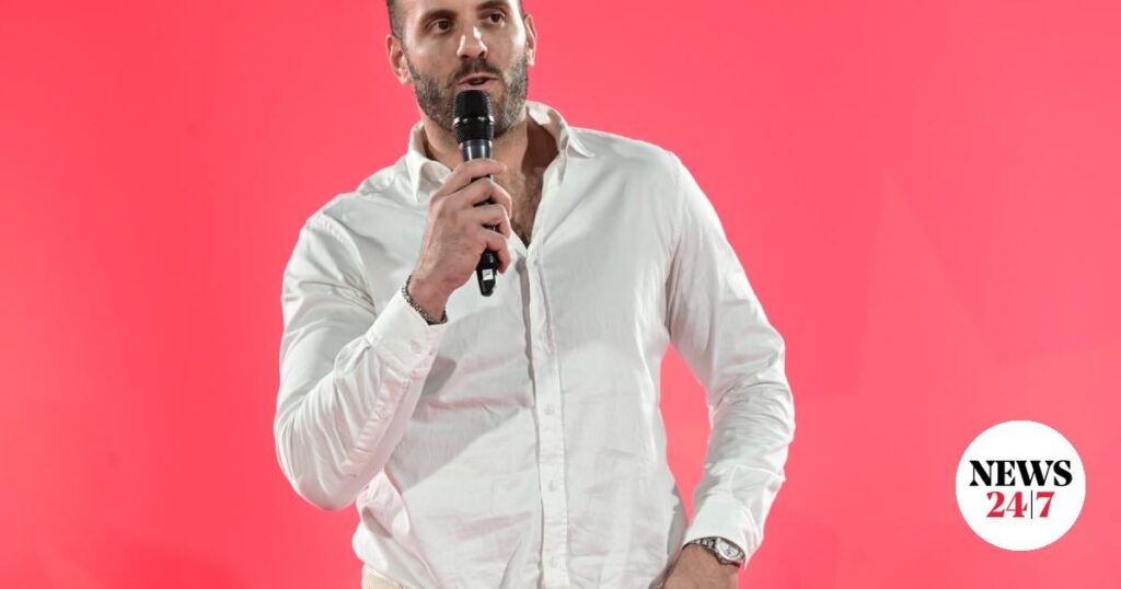 MEP Nikos Pappas hit a NEWS 24/7 journalist