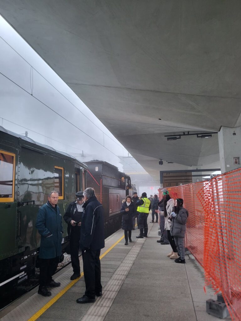 Highlights from today's Christmas train (Ljubljana - Kamnik)