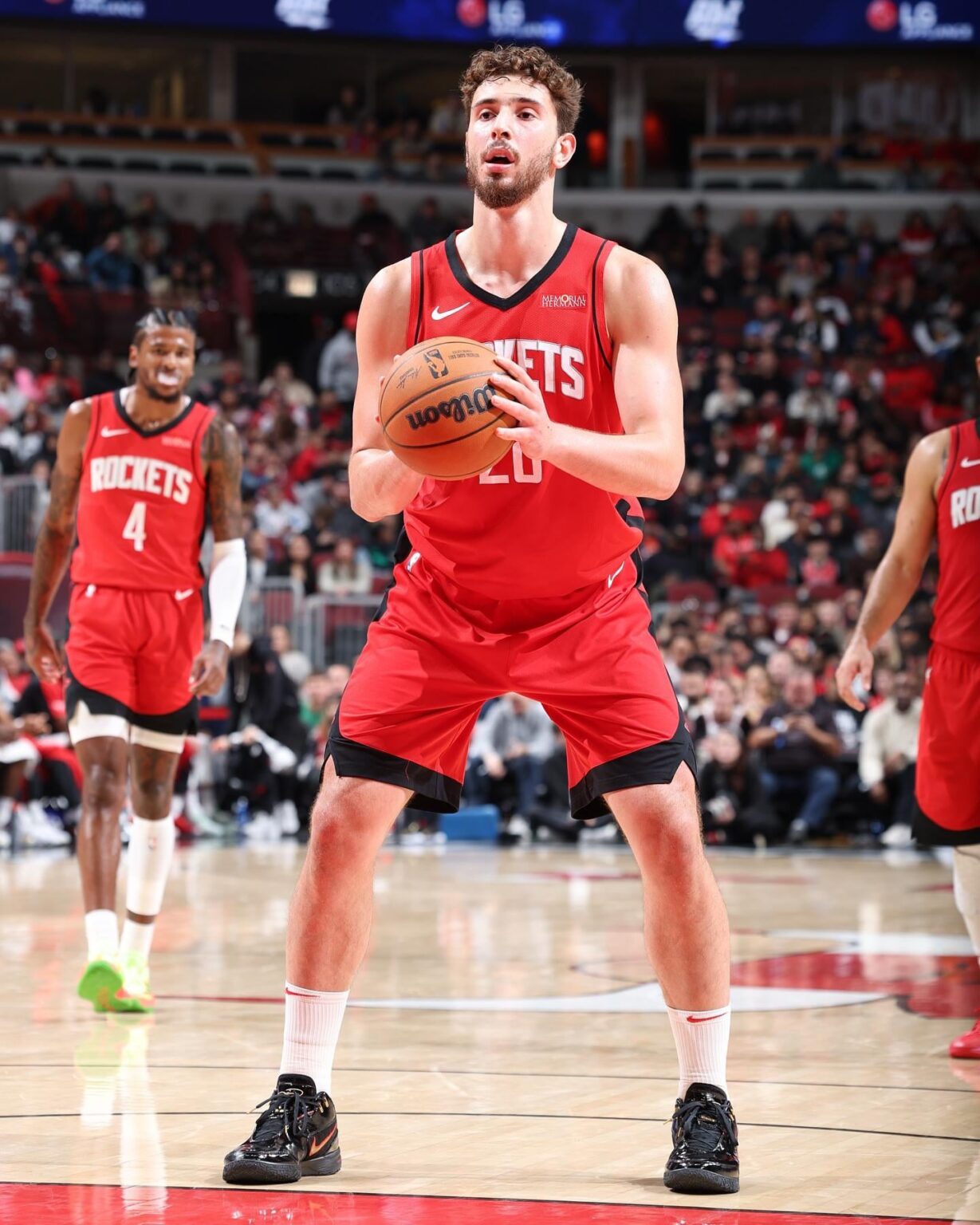 Alperen Şengün had an incredible performance against Utah by producing 31 points, 8 rebounds, 14 assists, 2 steals and 5 blocks. He became the first player in NBA history to make this combination of statistics in one game.