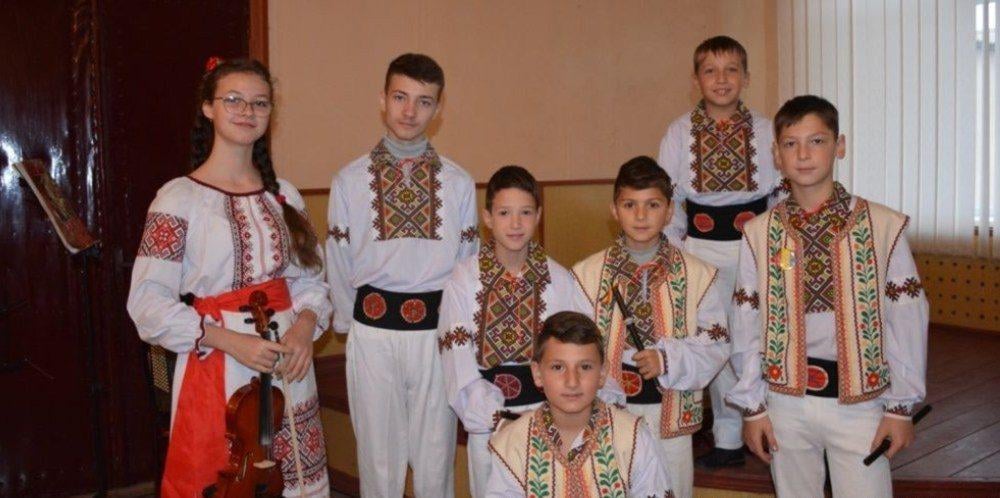 The Romanian community in Odesa risks being left without any high school teaching in the Romanian language from 2027