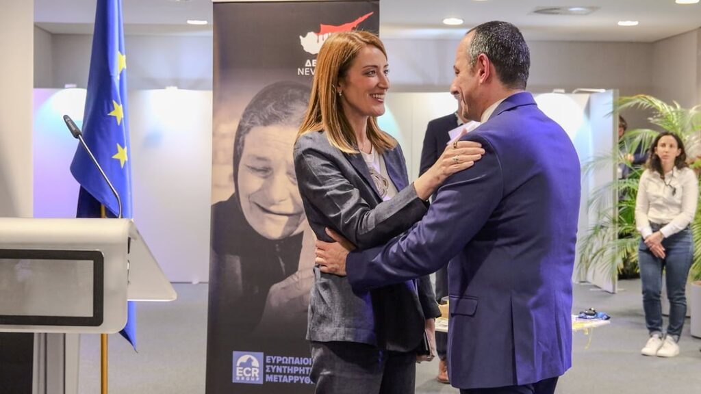 President of the European Parliament, Roberta Metsola, attended the commemoration tree event organized by the Greek ELAM party, which is the representative of the terrorist organization EOKA mentality, in the EP on behalf of the Greek lost. At the event, he posed candidly with ELAM MP Geadis Geadi.