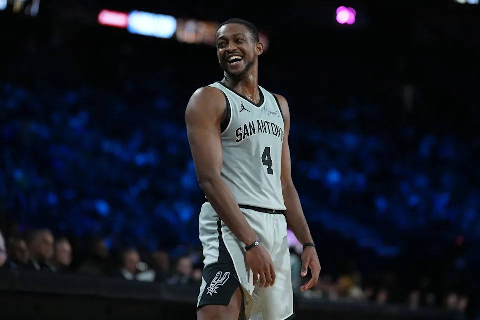 Dec 13, 2025; Las Vegas, Nevada, USA; San Antonio Spurs guard De'Aaron Fox (4) stands on the court against the Oklahoma City Thunder during the third quarter at T-Mobile Arena. Mandatory Credit: Kirby Lee-Imagn Images