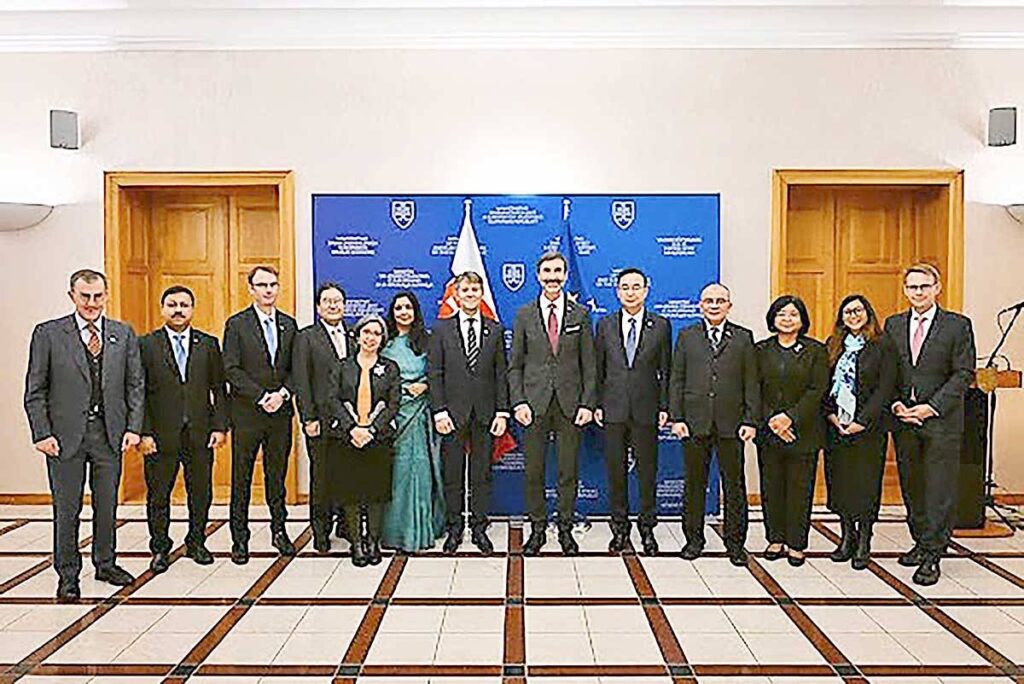 PH, Slovakia mark milestone year