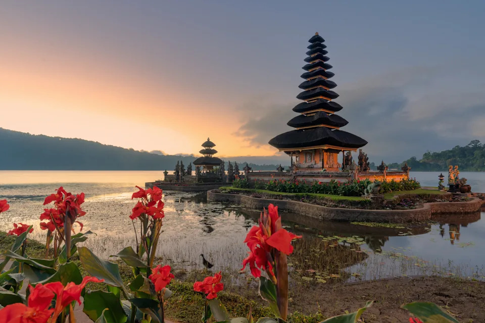Ulu Danun Temple in Bali
