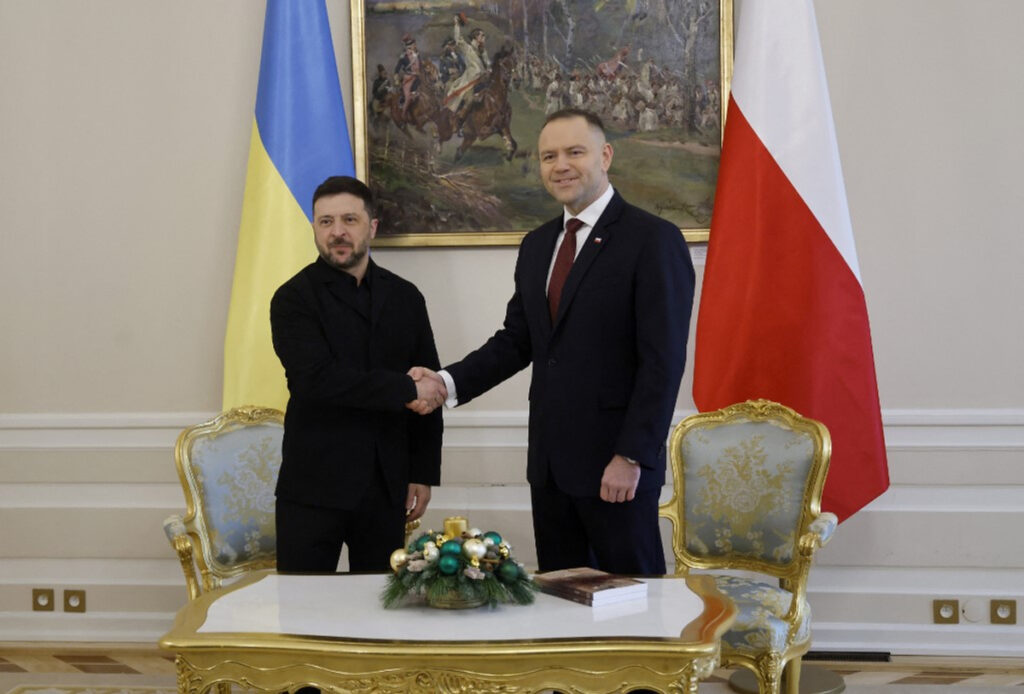 Zelensky Lands in Poland for Critical Talks with President Nawrocki to Shore up Support