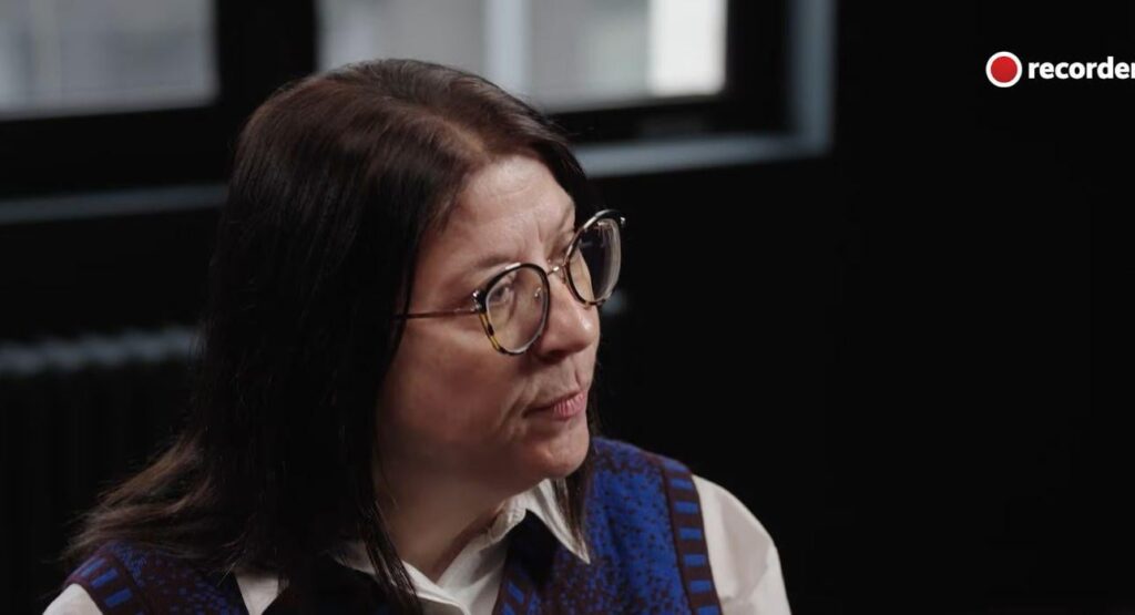 Public protest of dozens of institutions and names in the press after the "repeated and aggressive" attacks on the Recorder by some magistrates and some television stations, after the documentary "Captured Justice"