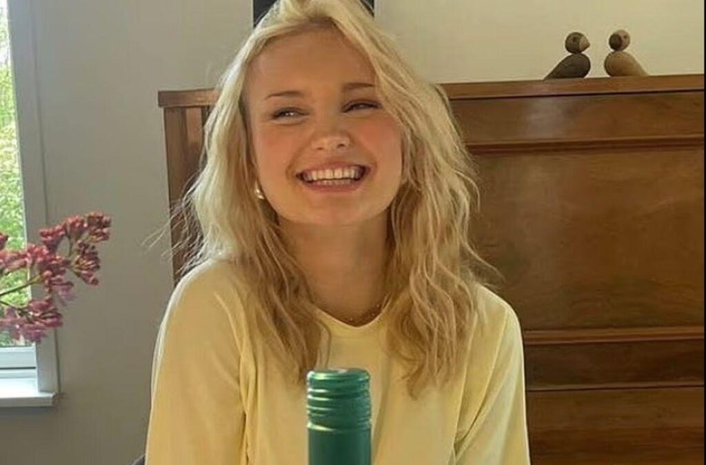 "Sexy women should be exempt": Uproar with Musk's comment to a 19-year-old who was at risk of deportation