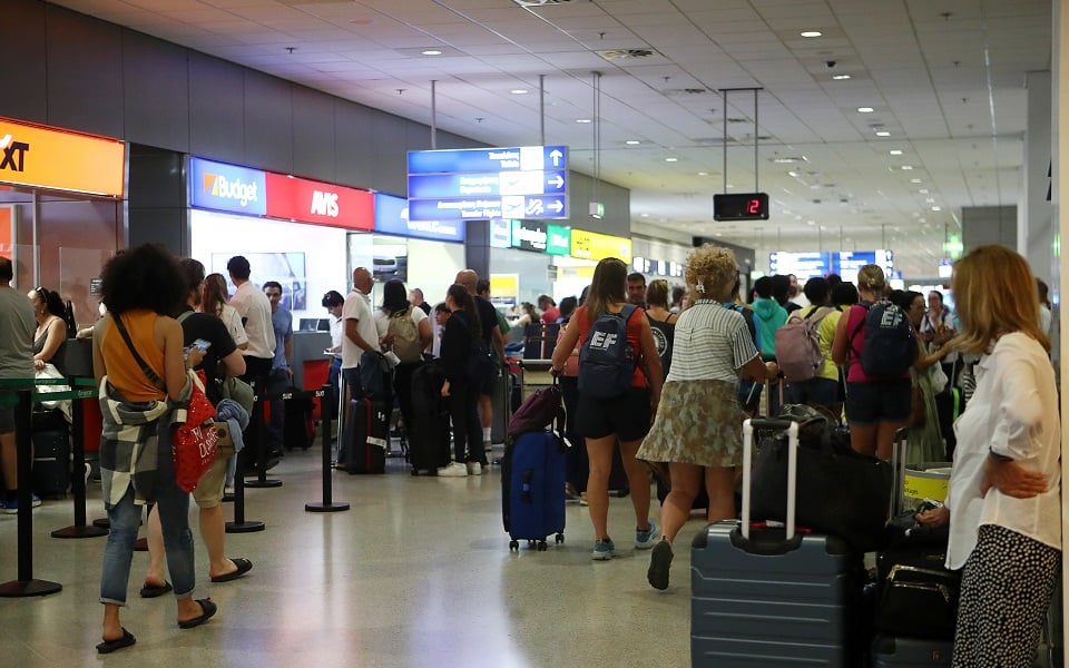More air seats to Greece this winter