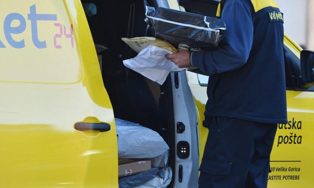 People rushed to become postmen, but extremely few passed