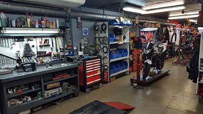 The discussion over the repair of a motorcycle ends with two people convicted of injuries