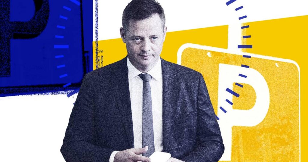He is so tired of certain bus companies. Now the minister has found a wild weapon to "make life miserable" for them