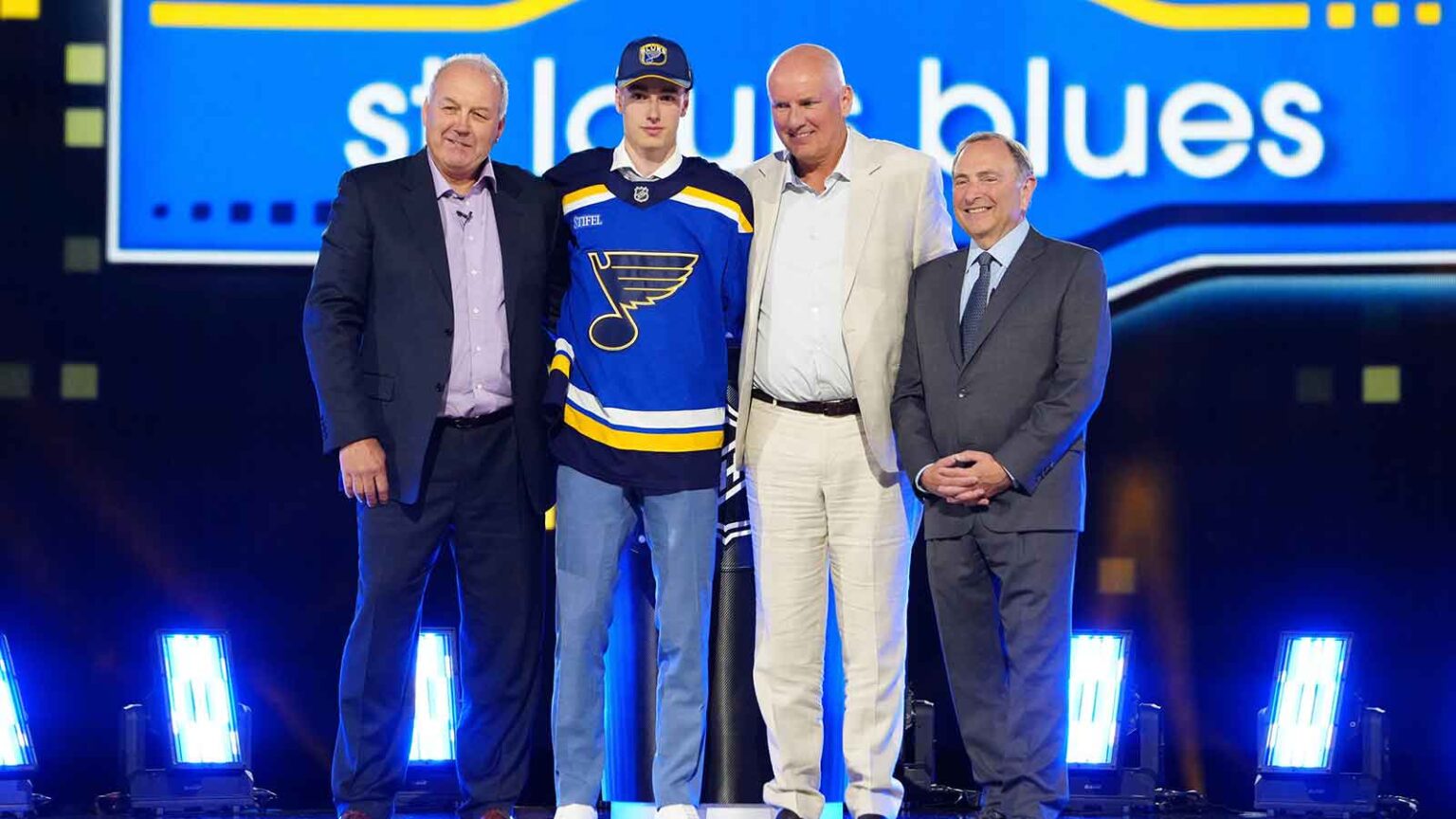 St. Louis Blues defenseman Justin Faulk (72) controls the puck against the Tampa Bay Lightning in the second period at Benchmark International Arena.