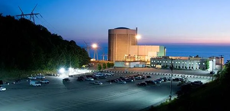 The U.S. Department of Energy has announced a $400 million investment in Holtec to deploy two next generation small nuclear reactors (SMR) at the Palisades nuclear plant in Michigan, doubling the site’s generation capacity and providing enough power for 1.4 million households and businesses.
